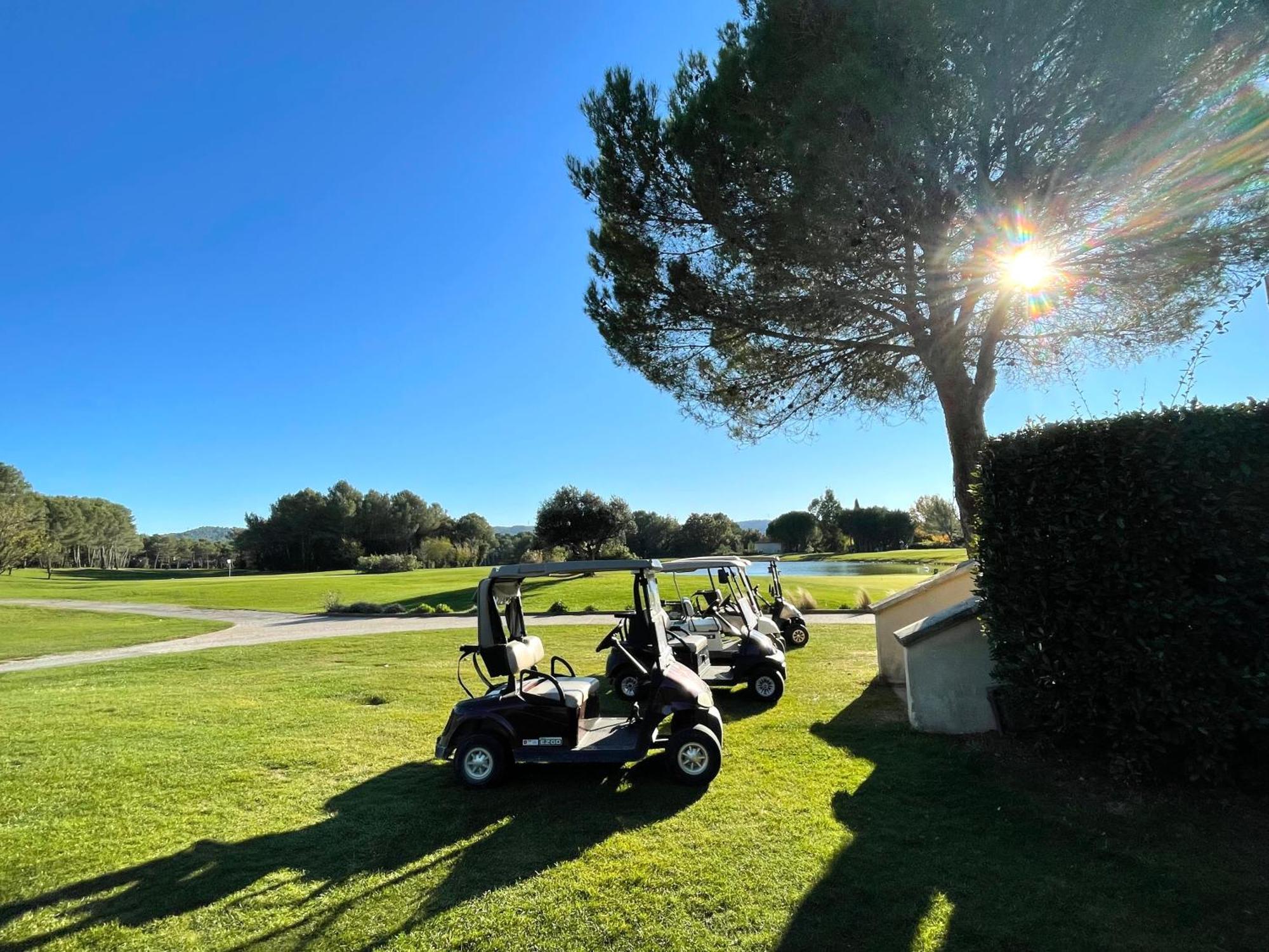 Studio 4 Personnes Golf International Pont Royal Mallemort Exterior photo